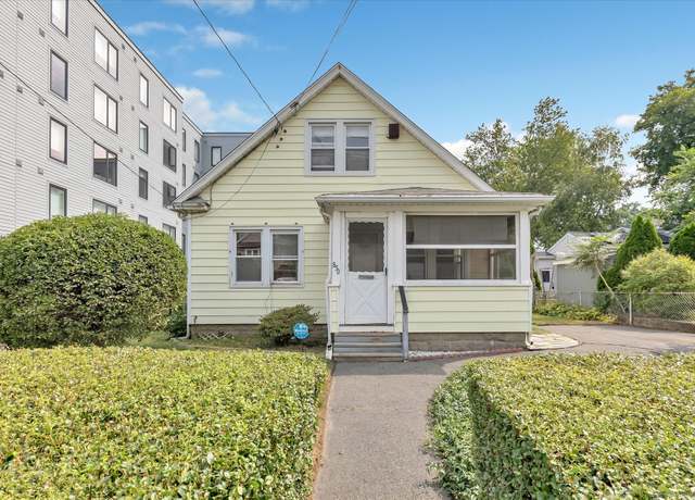 Property at 850 Brewster St, Bridgeport, CT 06605, 2 beds, 1 bath