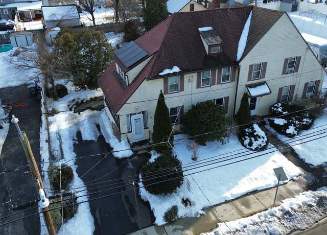 Property at 73 Catherine St, Hartford, CT 06106, 3 beds, 1 bath
