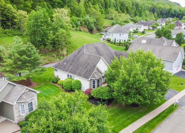 Property at 170 Rosewood Ln #170, Berlin, CT 06037, 3 beds, 2 baths