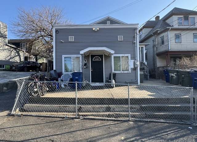 Property at 1402 Boston Ave, Bridgeport, CT 06610, 5 beds, 2.5 baths
