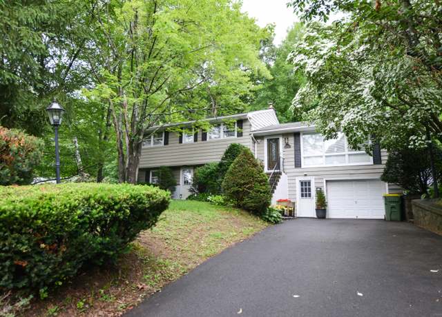 Property at 157 Windy Dr, Wolcott, CT 06705, 4 beds, 2.5 baths