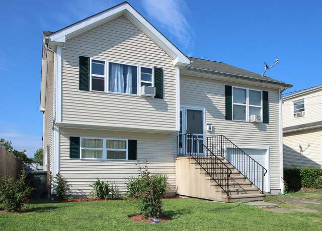Property at 325 Jefferson St, Bridgeport, CT 06607, 3 beds, 2 baths