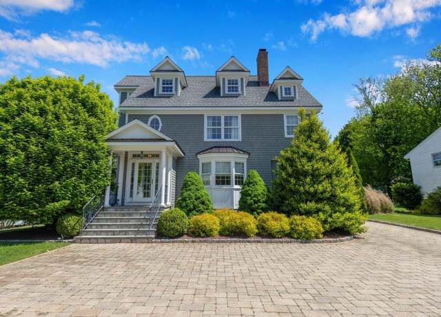 Property at 226 Alberta St, Fairfield, CT 06825, 4 beds, 5 baths