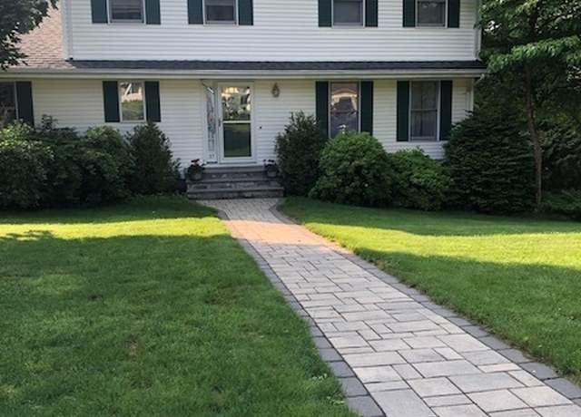 Property at 37 Woods Way, Newington, CT 06111, 4 beds, 3.5 baths