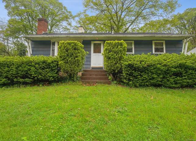 Property at 642 Bradley St, East Haven, CT 06512, 4 beds, 1 bath