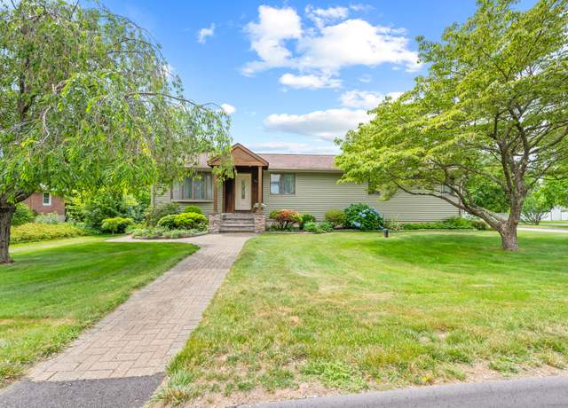 Property at 223 Beach Rd, Wolcott, CT 06716, 4 beds, 2 baths