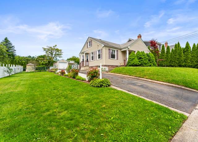 Property at 72 Westminster St, Hamden, CT 06518, 2 beds, 1 bath