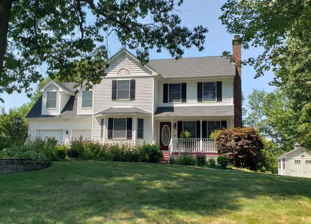Property at 25 Summit Dr, South Windsor, CT 06074, 3 beds, 2.5 baths