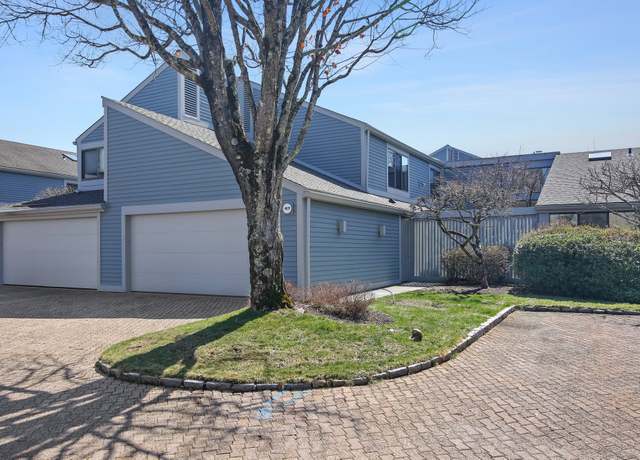 Property at 409 Harvest Cmns #409, Westport, CT 06880, 2 beds, 2.5 baths