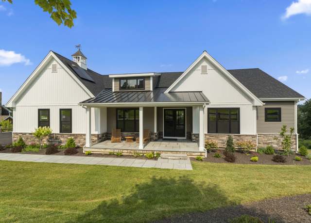 Property at 167 Willow Creek Estates Dr, Southbury, CT 06488, 4 beds, 3.5 baths