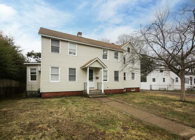 Property at 116 Benton St, Manchester, CT 06040, 5 beds, 2 baths