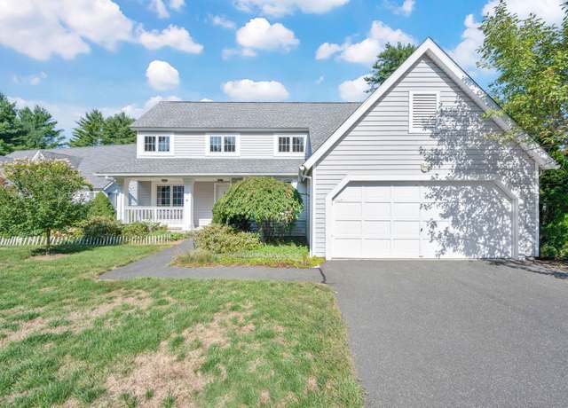 Property at 75 Stratton Forest Way #75, Simsbury, CT 06070, 3 beds, 3.5 baths