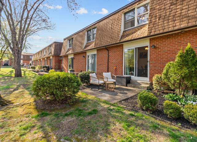 Property at 33 Russell St Apt 4, Griswold, CT 06351, 2 beds, 1.5 baths