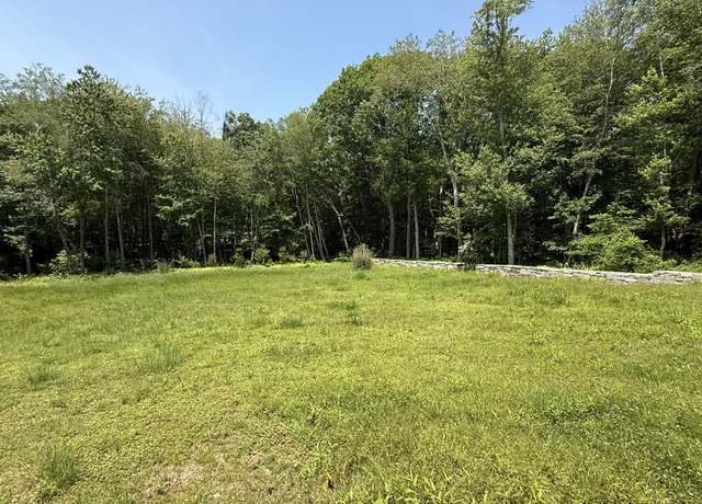 Property at 34 Braman Rd, Waterford, CT 06385