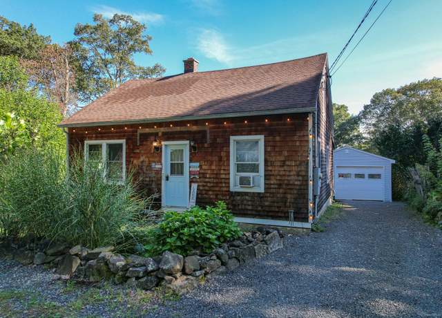 Property at 25 Iroquois Rd, Watertown, CT 06795, 3 beds, 2 baths