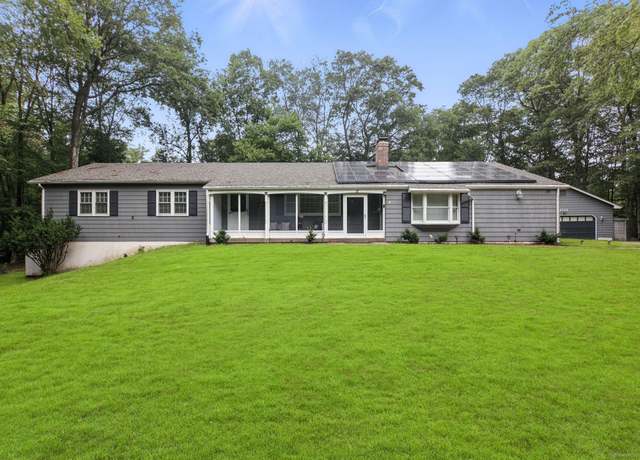 Property at 5 Williamsburg Rd, Marlborough, CT 06447, 5 beds, 3.5 baths