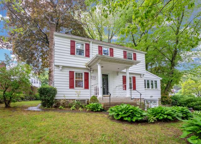 Property at 165 Westwood Ave, Waterbury, CT 06708, 3 beds, 1.5 baths