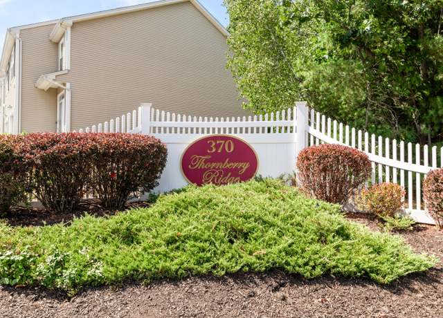Property at 370 Emmett St Unit 6-9, Bristol, CT 06010, 2 beds, 2.5 baths