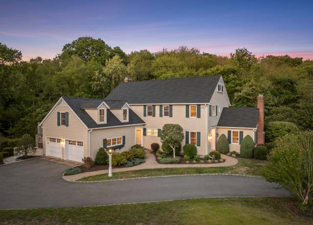 Property at 48 Duck Pond Pl, Wilton, CT 06897, 4 beds, 2.5 baths