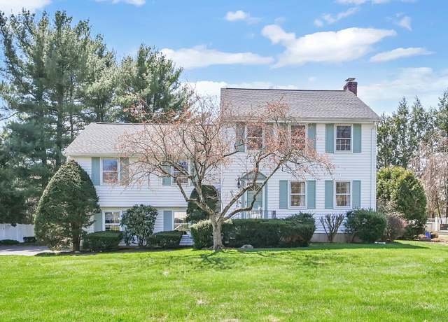 Property at 26 Trinity Ave, Glastonbury, CT 06033, 3 beds, 2.5 baths