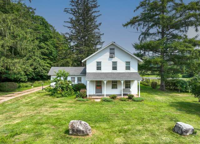 Property at 994 Boston Tpke, Coventry, CT 06238, 3 beds, 2 baths