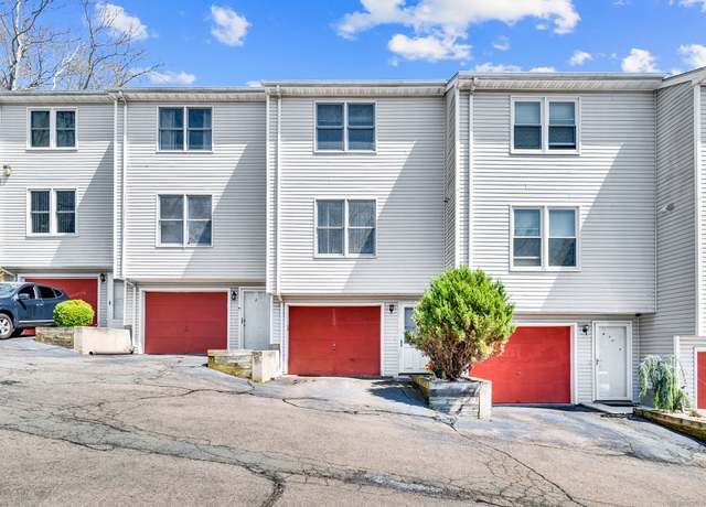 Property at 55 Gay St Apt 3, East Haven, CT 06513, 2 beds, 1.5 baths