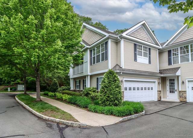 Property at 5 Franklin Ct #5, Newtown, CT 06470, 2 beds, 2.5 baths