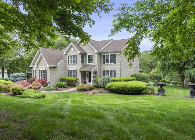 Property at 322 Paxton Way, Glastonbury, CT 06033, 4 beds, 4.5 baths