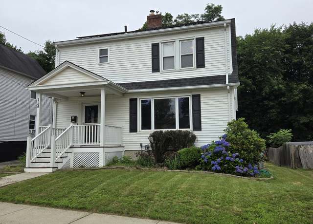 Property at 154 N Pearl St, Meriden, CT 06450, 3 beds, 1.5 baths