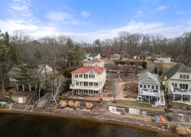 Property at 261-269 Halladay Dr, Suffield, CT 06093, 6 beds, 5.5 baths