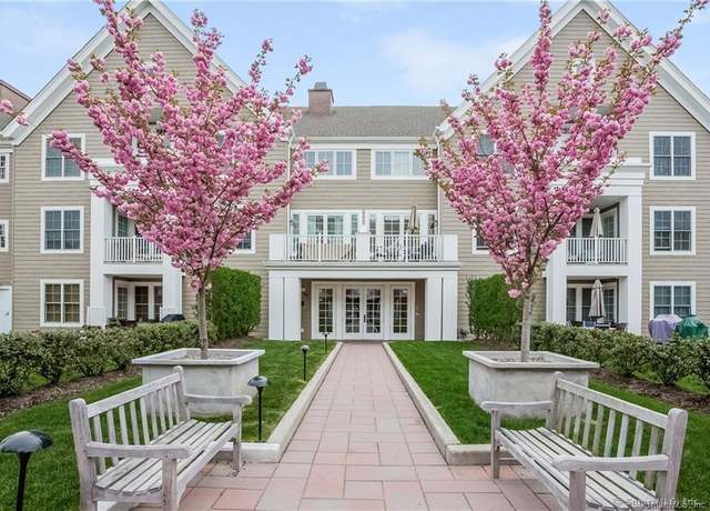 Property at 77 Havemeyer Ln #426, Stamford, CT 06902, 2 beds, 2.5 baths