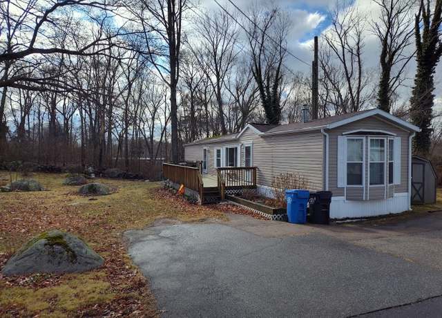 Property at 944 Long Cove Rd Trlr 3, Ledyard, CT 06335, 2 beds, 2 baths