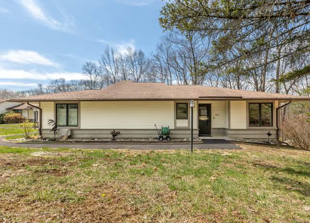 Property at 13D Sycamore Dr, Mansfield, CT 06268, 3 beds, 2.5 baths