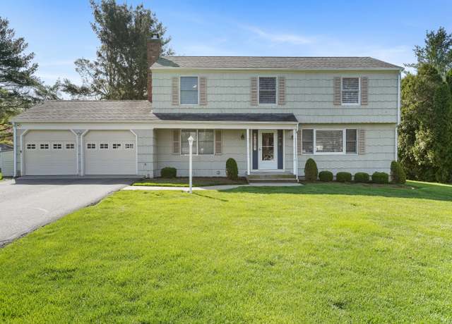 Property at 7 Far Horizons Dr, Bethel, CT 06801, 4 beds, 2.5 baths