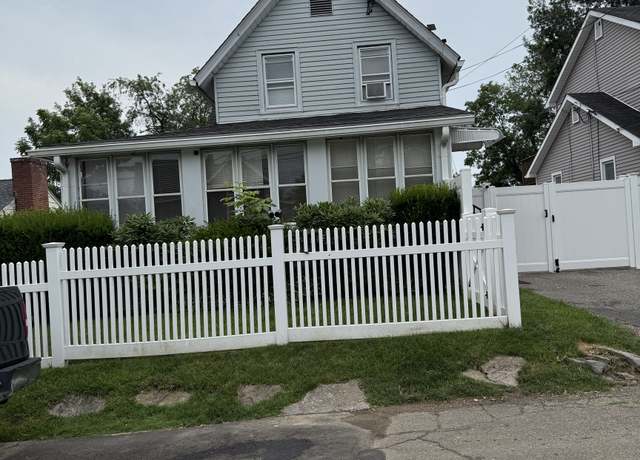 Property at 32 South St, Norwalk, CT 06854, 2 beds, 1 bath