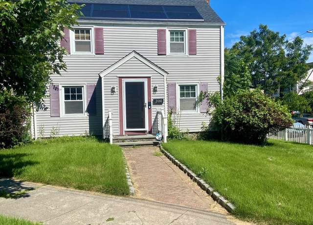 Property at 2080 Noble Ave, Bridgeport, CT 06610, 3 beds, 1.5 baths
