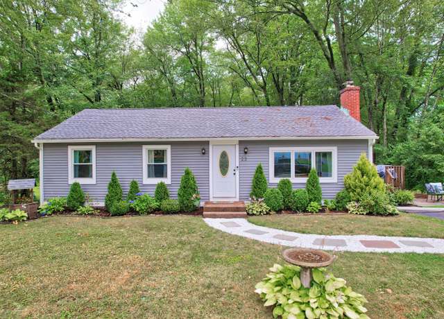 Property at 23 Junior Rd, Farmington, CT 06032, 3 beds, 1 bath
