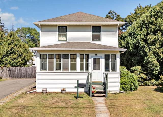 Property at 14 Fernwood St, Wethersfield, CT 06109, 3 beds, 2 baths