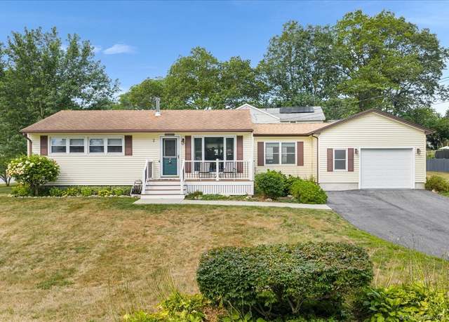 Property at 2 Whittle St, Groton, CT 06355, 3 beds, 1 bath