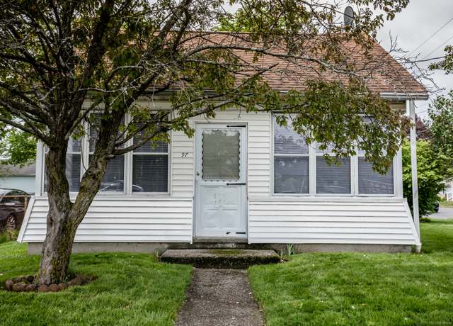 Property at 97 Park St, Plainville, CT 06062, 2 beds, 2 baths