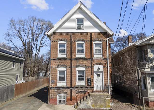 Property at 11 White St, New Haven, CT 06519, 6 beds, 3 baths