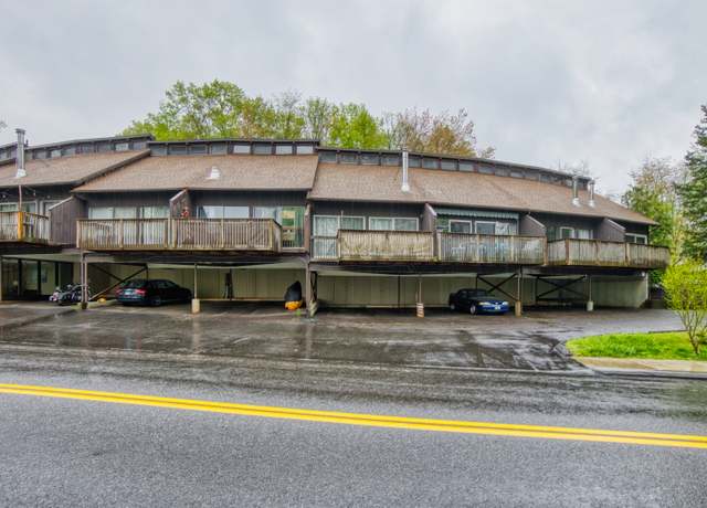 Property at 15D Country Squire Dr Unit 15D, Cromwell, CT 06416, 1 bed, 1.5 baths