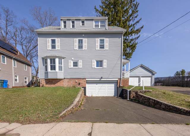 Property at 17 Park Ave, Hamden, CT 06517, 5 beds, 3 baths