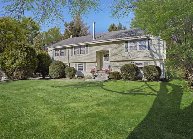 Property at 48 Meyer Pl, Greenwich, CT 06878, 5 beds, 3 baths