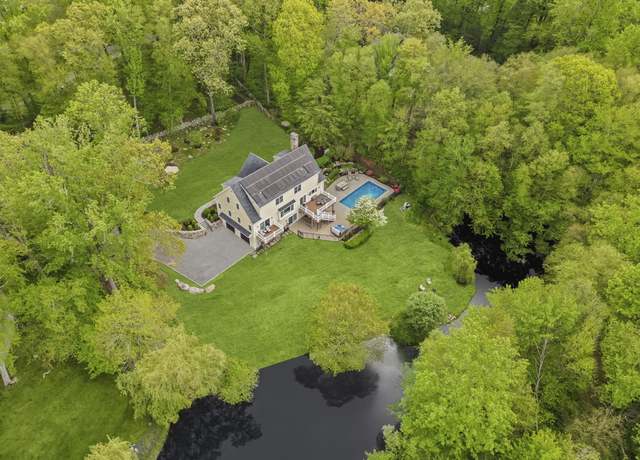 Property at 211 Linden Tree Rd, Wilton, CT 06897, 5 beds, 4.5 baths
