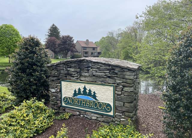 Property at 36 Overlook Dr #36, Monroe, CT 06468, 2 beds, 2 baths