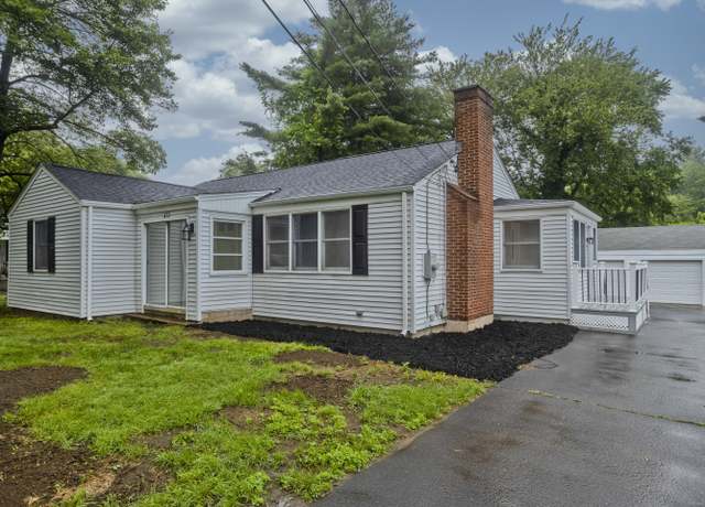 Property at 782 Matianuck Ave, Windsor, CT 06095, 3 beds, 2 baths