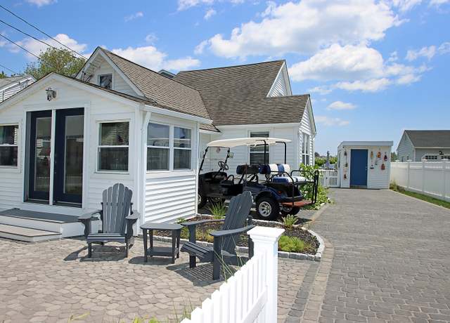 Property at 96 Chalker Beach Rd, Old Saybrook, CT 06475, 3 beds, 1 bath