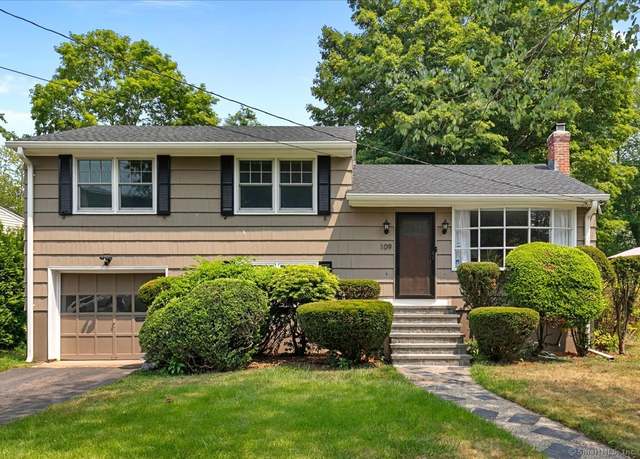 Property at 109 Brooklawn Cir, New Haven, CT 06515, 3 beds, 2 baths