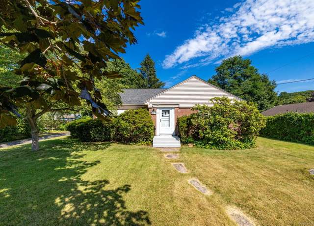 Property at 141 Prospect St, Manchester, CT 06040, 3 beds, 1 bath
